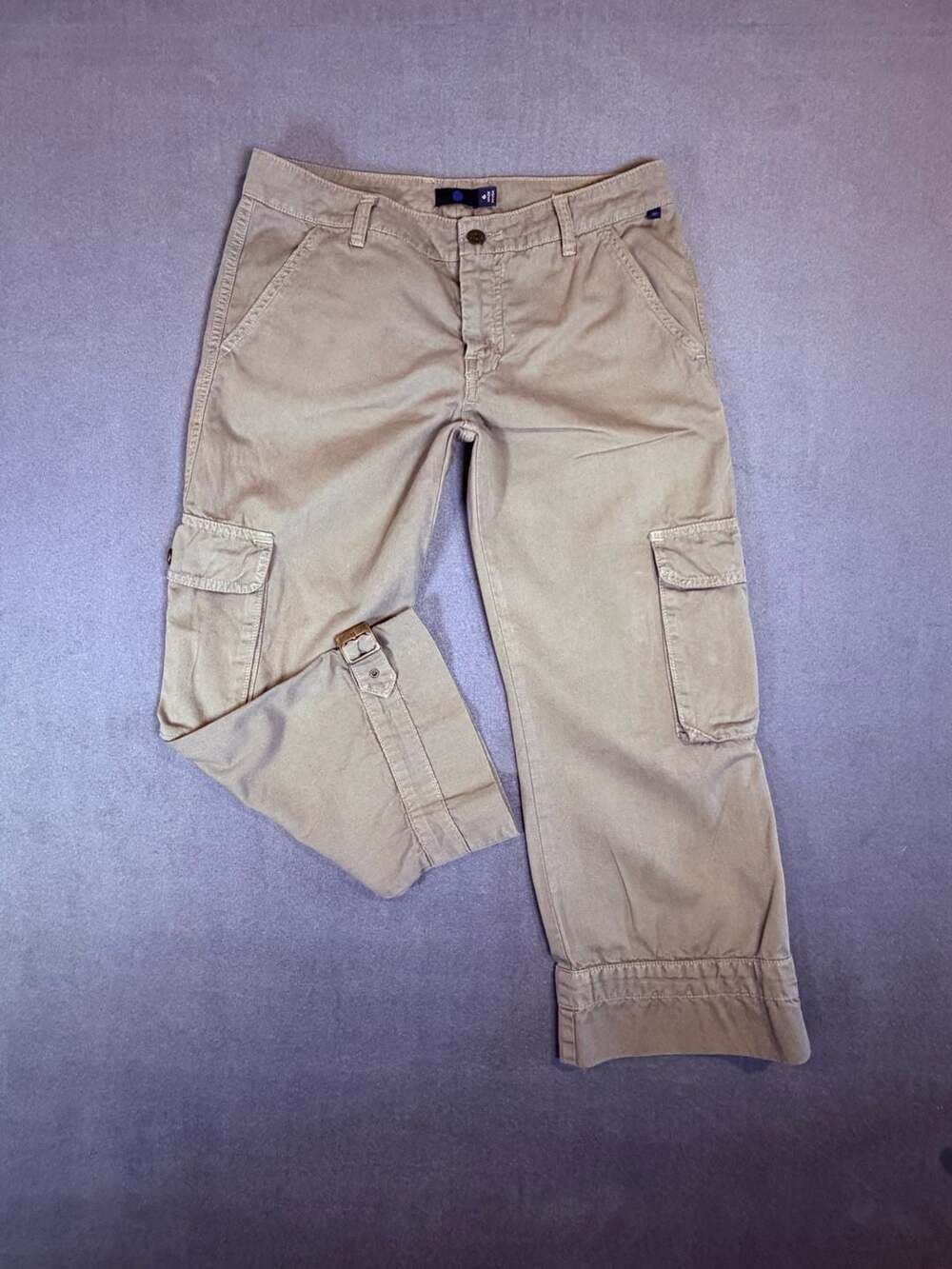 Blu Dot Y2K Khaki Cargo Capri Pants Size 6 Made in USA Buckle Hem